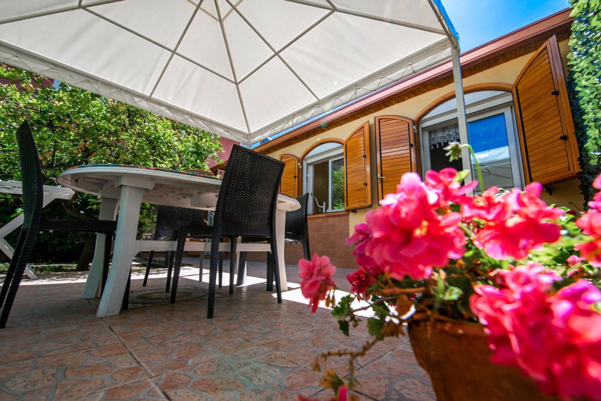Villa Del Papiro Charme Apartments Avola Buitenkant foto