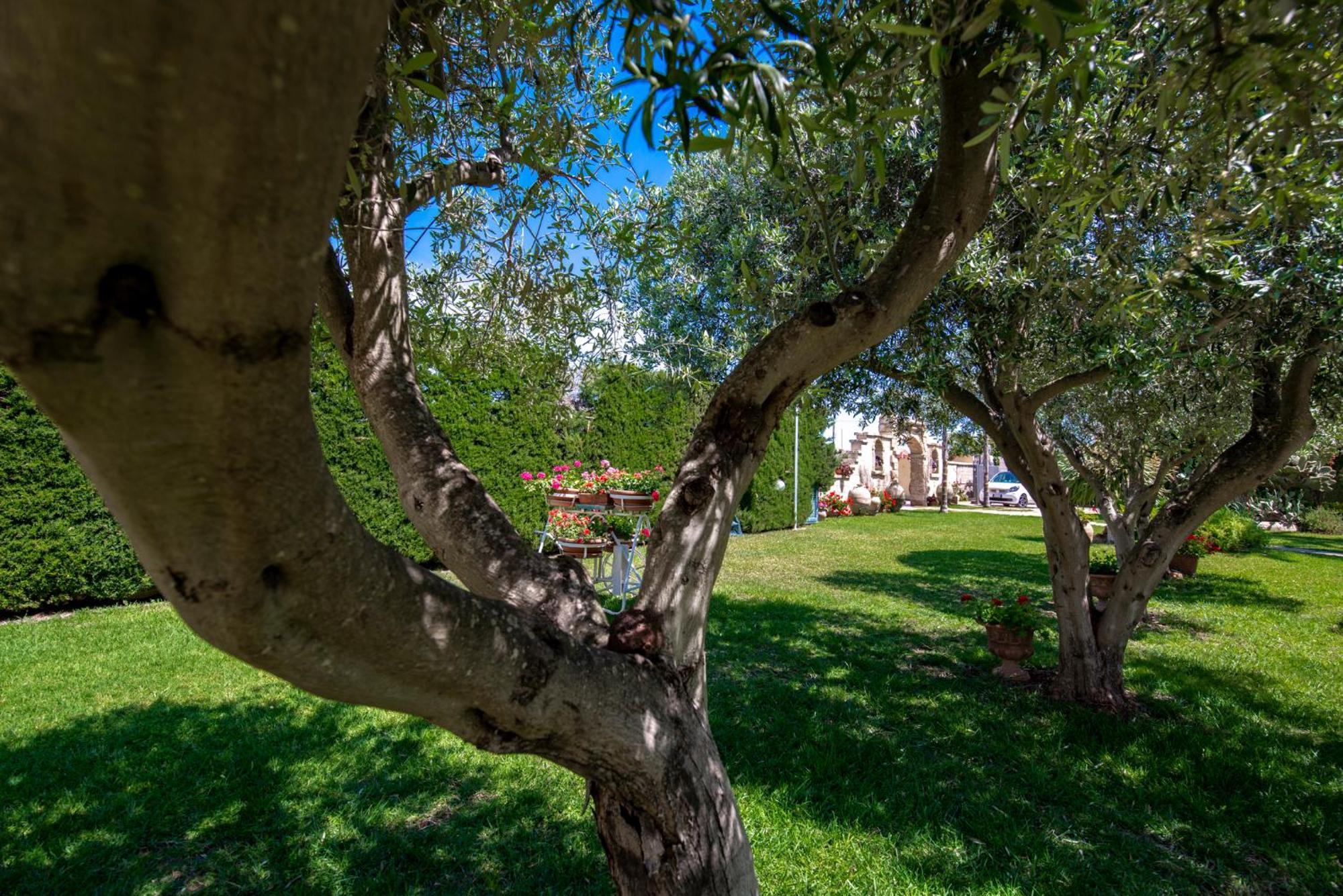 Villa Del Papiro Charme Apartments Avola Buitenkant foto