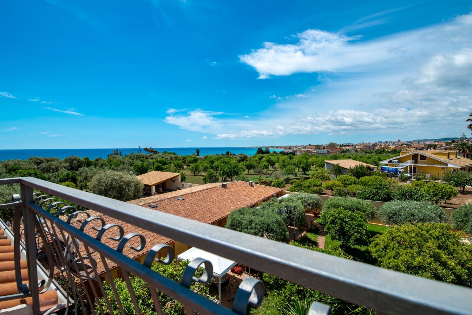 Villa Del Papiro Charme Apartments Avola Buitenkant foto