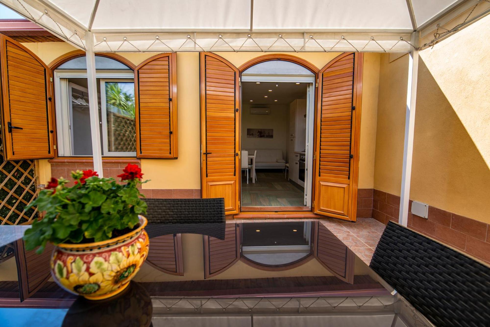 Villa Del Papiro Charme Apartments Avola Buitenkant foto